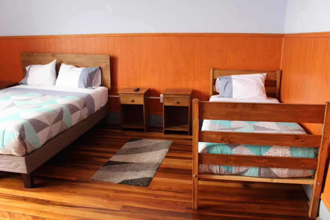 Hostal Capricho De Carlitos Valdivia Zewnętrze zdjęcie